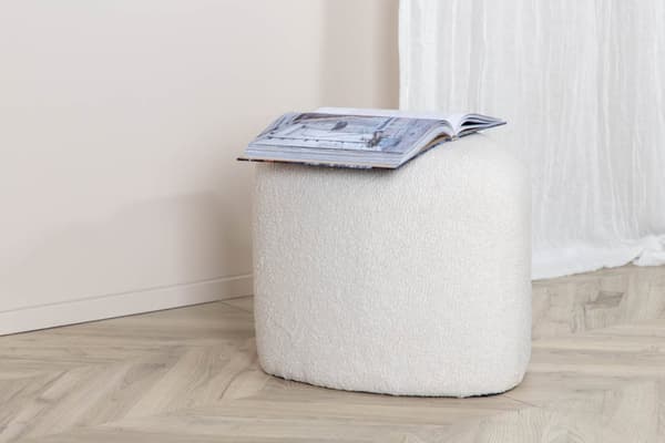 Peg puff, fotskammel Ø46cm teddystoff hvit.