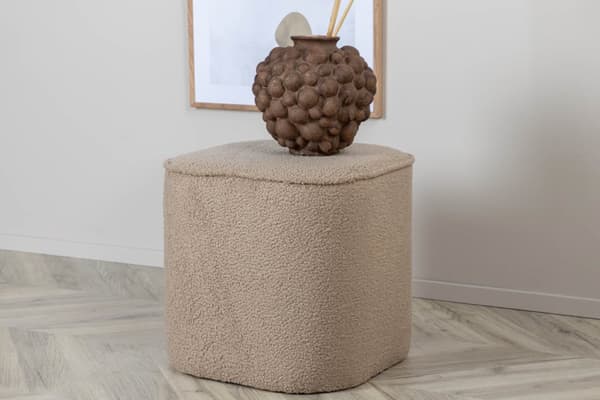 Piff puf, fodskammel Ø44cm teddystof beige.