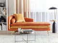 Miniatyrbillede 2 af 10: Chaiselong Orange Velour Daybed med Ryglæn Guld Metalben Gæsteseng Quiltet Multifunktionel Chaise Venstrevendt Sofa Moderne til Stuen