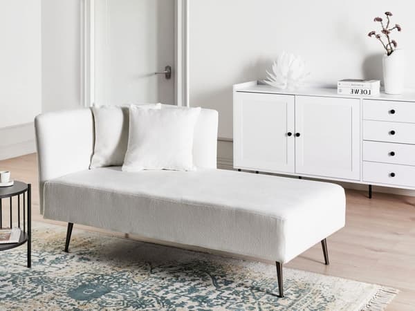 Hvid polstret polyester venstre chaiselong metalben dekorative hynder moderne design til stuen