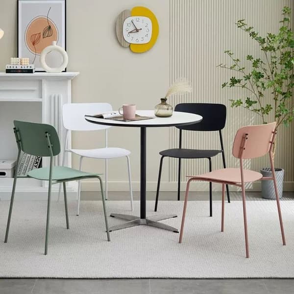 Skandinaviska stolar - KOSMI - Set om 4 - Minimalistisk design - Puderrosa färg - Bekväm och modern