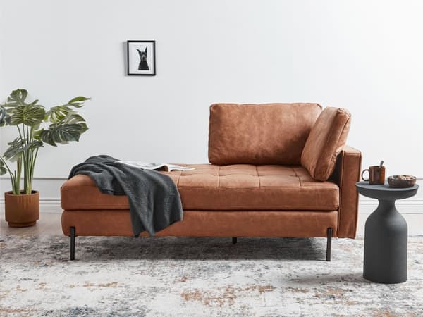 Chaiselong Gyldenbrunt Kunstlæder Daybed med Ryglæn Gæsteseng Multifunktionel Chaise Højrevendt Sofa Moderne til Stuen