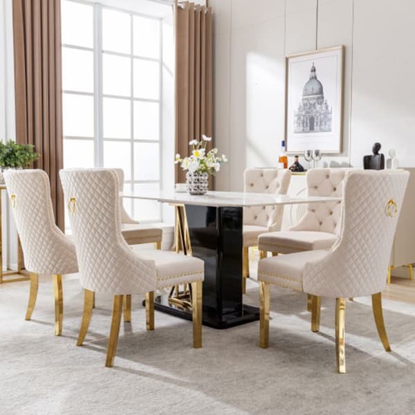 Klädd stol med nubbig detaljer, ben i rostfritt stål med guldplätering, klädsel i sammet, beige/guld.