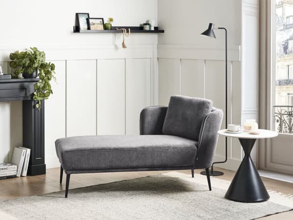 Højrevendt mørkegrå polyester chaiselong med hynde i retrostil i stuen opholdsrum dagligstue