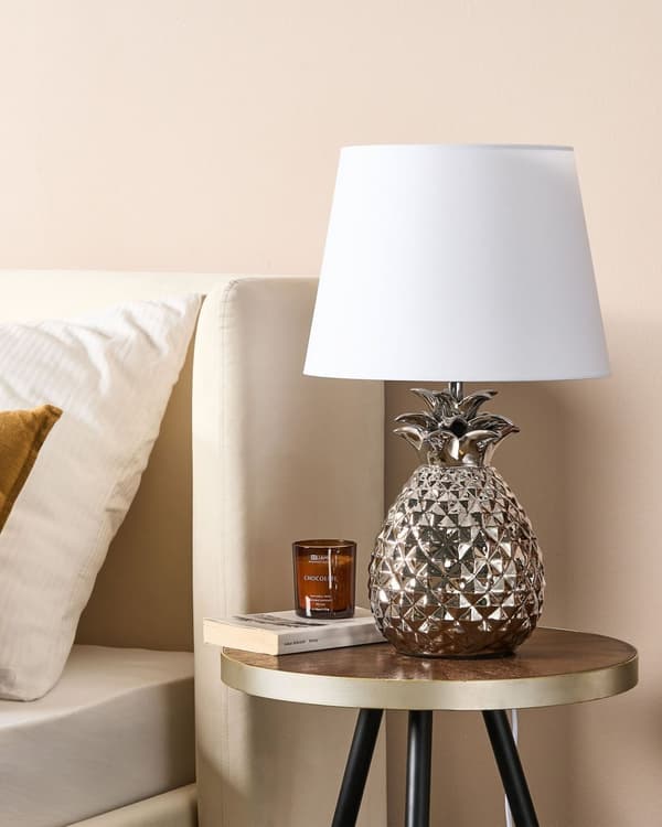 Dekorativ Bordslampa Vit Lampskärm med Silver Lampfot