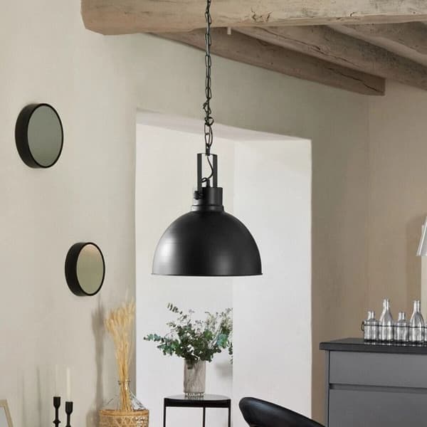 "Basalt" taklampa i svart metall Diameter 30 cm från Atmosphera