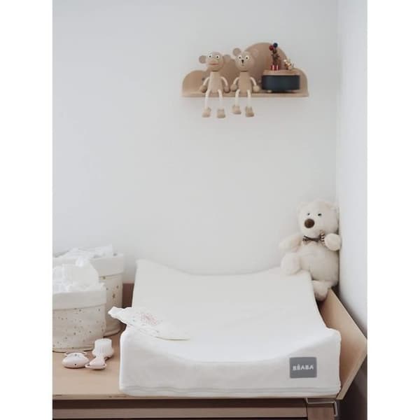 BÉABA - Sofalange skötbädd - Tillverkad i Frankrike - Patenterat koncept - Lutande skötbord - Begränsar reflux - Oekotex - Vit
