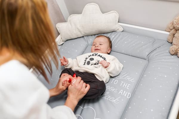 Puslemåtte puslebordsunderlag baby 85 x 72 cm - puslemåtte puslebordsunderlag vandtæt puslemåtte blød galaxy