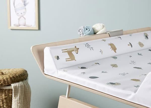 Skötmatta Rotho babydesign - 1201940032 - Skötmatta Cale bebisdjur i skogen 50x70 cm