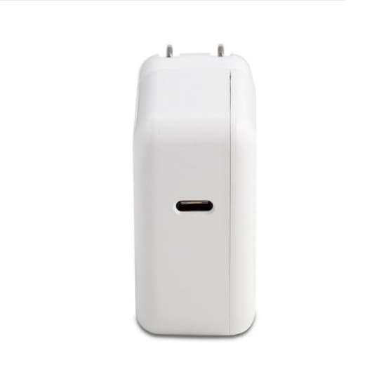 61W USB-C-virtalähde Macbook Pro 13":lle, valkoinen