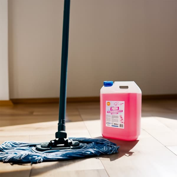 Bingo Universal Liquid, Magnolia Flower Doft 5l