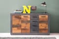 Miniatyrbild 6 av 7: Indy byrå 3 dörrar, 4 lådor grå ekmönstrad, Old Wood-look.