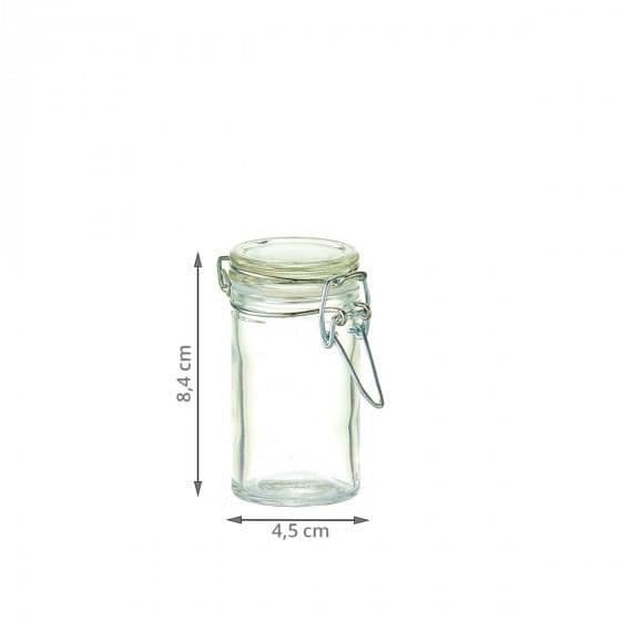 4 klara kryddburkar i glas