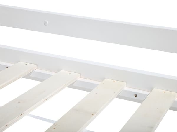 Hvit furu køyeseng 90 x 200 cm høy treseng for 2 med stige til barnerommet Skandinavisk design dobbeltseng dekorasjon