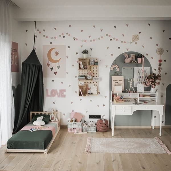 Upphöjd säng för barn, golvsäng, Montessori-säng, Småbarnssäng, Sängstomme i trä, Sängstomme i trä, Tältsäng, Barnsäng, födelsedagspresent