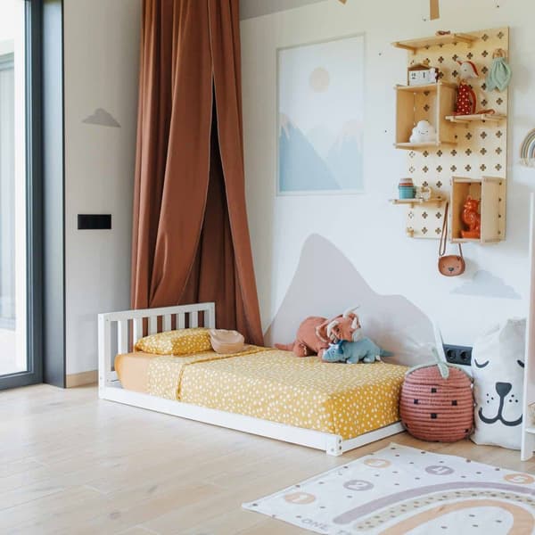 Upphöjd säng för barn, golvsäng, Montessori-säng, Småbarnssäng, Sängstomme i trä, Sängstomme i trä, Tältsäng, Barnsäng, födelsedagspresent