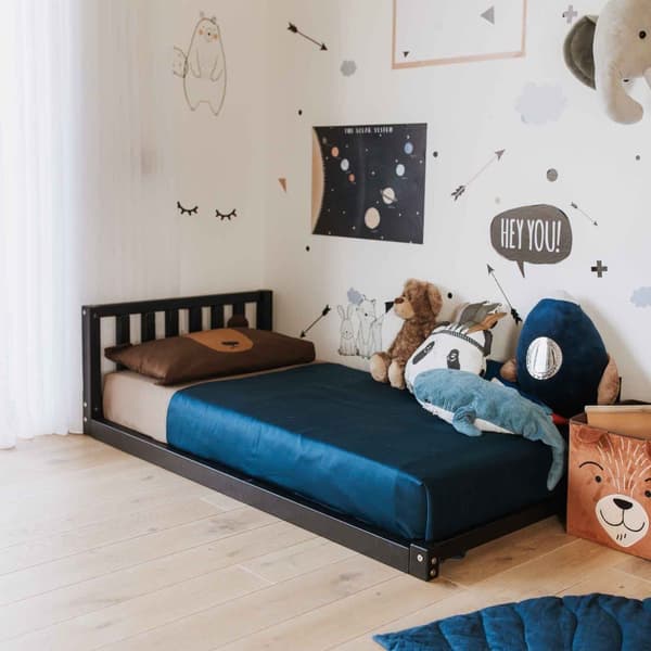 Upphöjd säng för barn, golvsäng, Montessori-säng, Småbarnssäng, Sängstomme i trä, Sängstomme i trä, Tältsäng, Barnsäng, födelsedagspresent