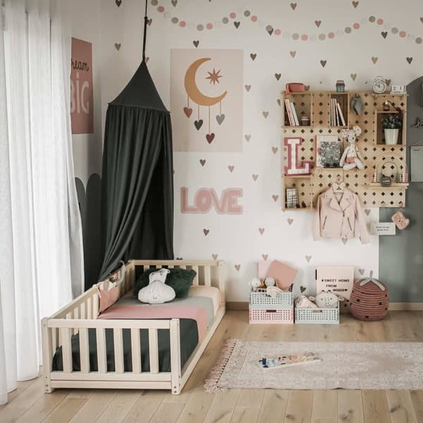 Montessori taaperon lattiasänky kiskoilla Kahden hengen sängyn runko, Parvisänky taaperolle Matalatasoinen sänky lasten sänkylle Taaperosänky Montesso