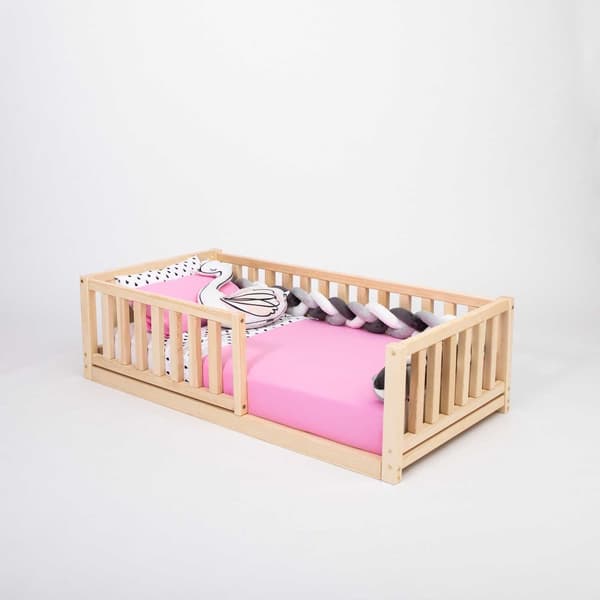 Taaperosänky, Lattiasängyn runko, Massiivipuinen sängyn runko, Montessori-sänky, Lastensänky, Sohvasänky, Vuodesohva, Taaperon lattiasänky, Montessori