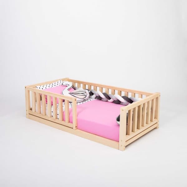 Småbarnsseng, Sengeramme i gulv, Sengeramme i massivt træ, Montessori seng, Børneseng, Dagseng, Sovesofa, Småbørnsgulvseng, Montessori seng