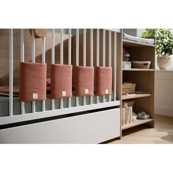 Kombinerad babysäng - 120x60cm - Konvertibel till 90x190cm - Babyprice Up - Trädekor - Med skötbord och hylla