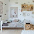 Miniatyrbild 6 av 11: Småbarnssäng med Sängkanter – Träsäng för Barn – Barnsäng med Räcken – Montessori Sängram för Barn