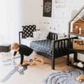 Miniatyrbild 6 av 10: Småbarnssäng med Sängkanter – Träsäng för Barn – Barnsäng med Räcken – Montessori Sängram för Barn