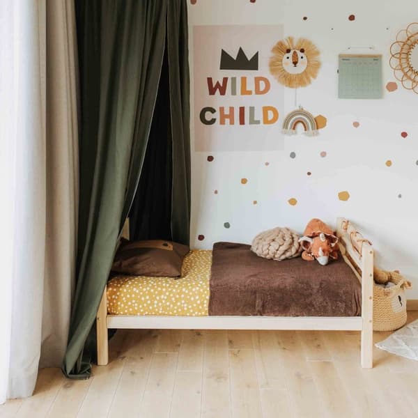 Säng för Pojkar, Säng för Flickor, Montessori Barnmöbler, Låg Barnsäng, Dagbädd för Barn, Barnsäng i Massivt Trä, Montessori Stil Säng