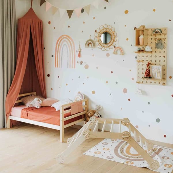 Säng för Pojkar, Säng för Flickor, Montessori Barnmöbler, Låg Barnsäng, Dagbädd för Barn, Barnsäng i Massivt Trä, Montessori Stil Säng