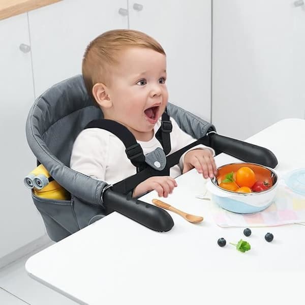 YUENFONG hopfällbar babymatbordssits med halkfria grepp och sittficka, lämplig för matbord, camping, grå