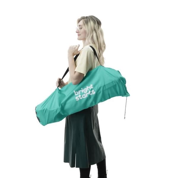 BRIGHT STARS Pop N Dine - Höga stolen för baby måltider, vikbar, resvänlig, lätt, enkel att rengöra, bärväska inkluderad