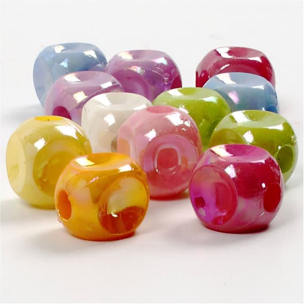Plastpärlor Tärningar 10x10 mm Olika Färger 125 ml
