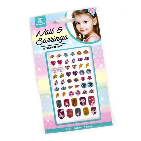 Klisterörhängen och nagelstickers