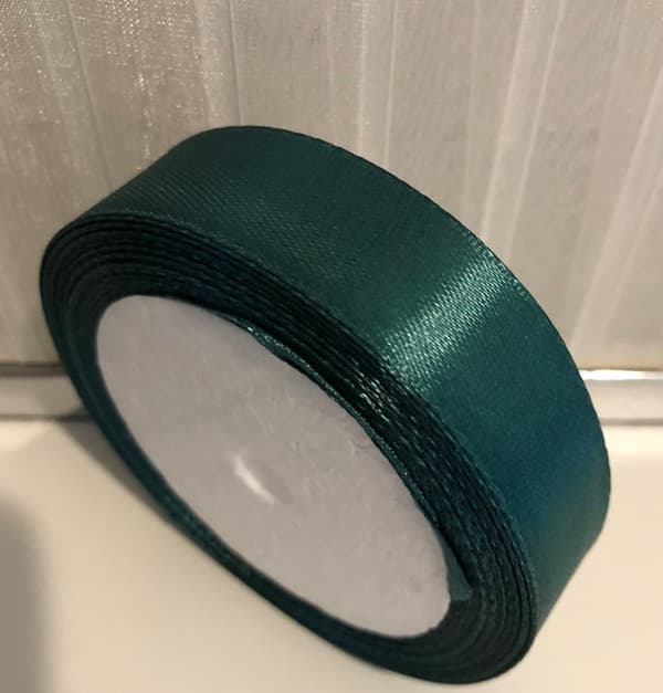 2 rullar 15 meter sidenband 10 mm skogsgrön