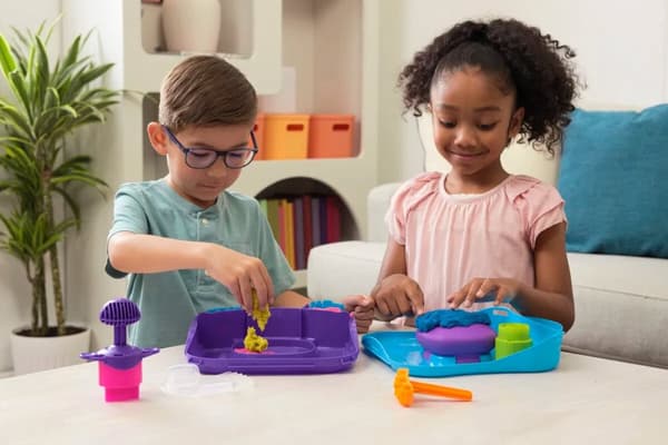 Kinetic Sand SquishMotion Set
