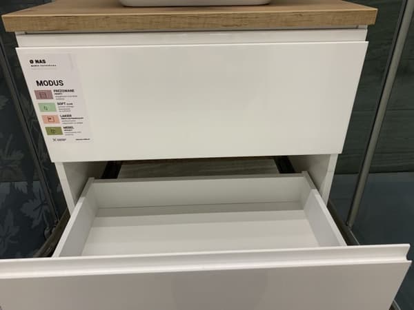 Badrumsskåp 60x50 cm hängande vit högglans med Modus-skiva