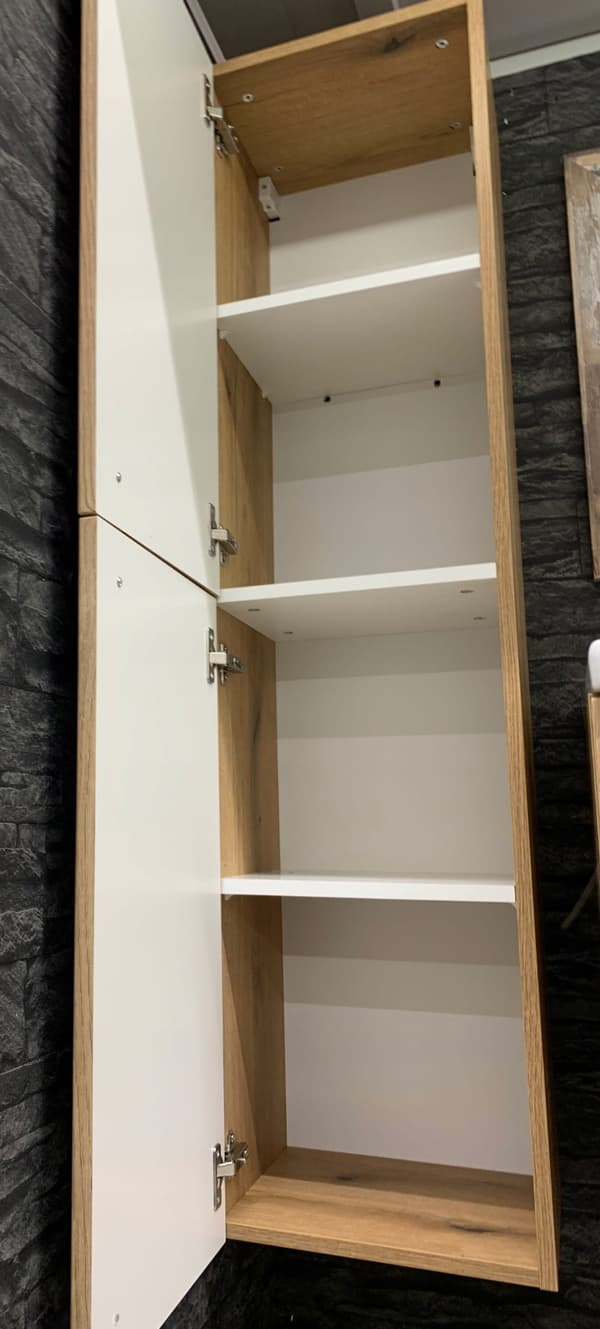 Væghængt badeværelsessøjle med rille 140x35 cm egetræ evoke lameller Rietti