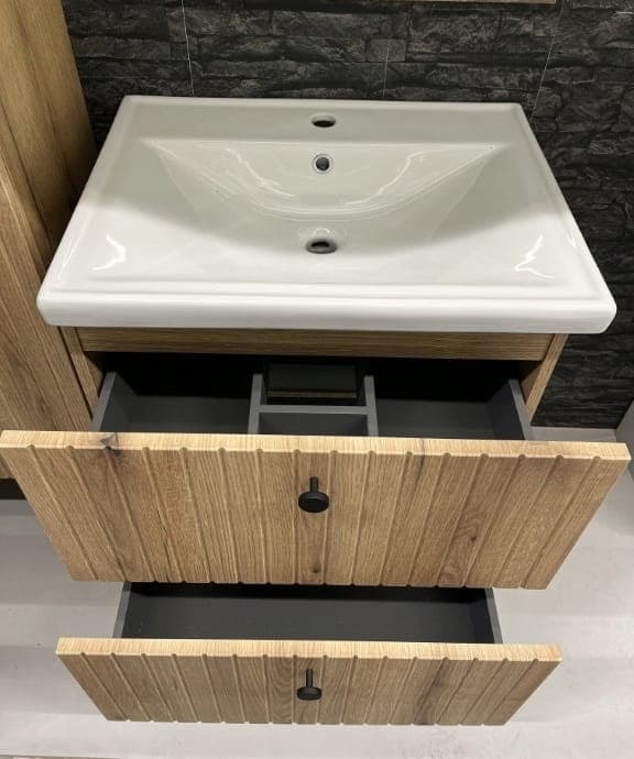 Set med 60 cm badrumsskåp, ek, evoke, lameller, med handfat, kran och sifon, Rietti