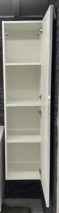 Miniatyrbillede 2 af 3: Rietti 140x35 cm hvid blank badeværelsessøjle, rillet, lameller, hængende