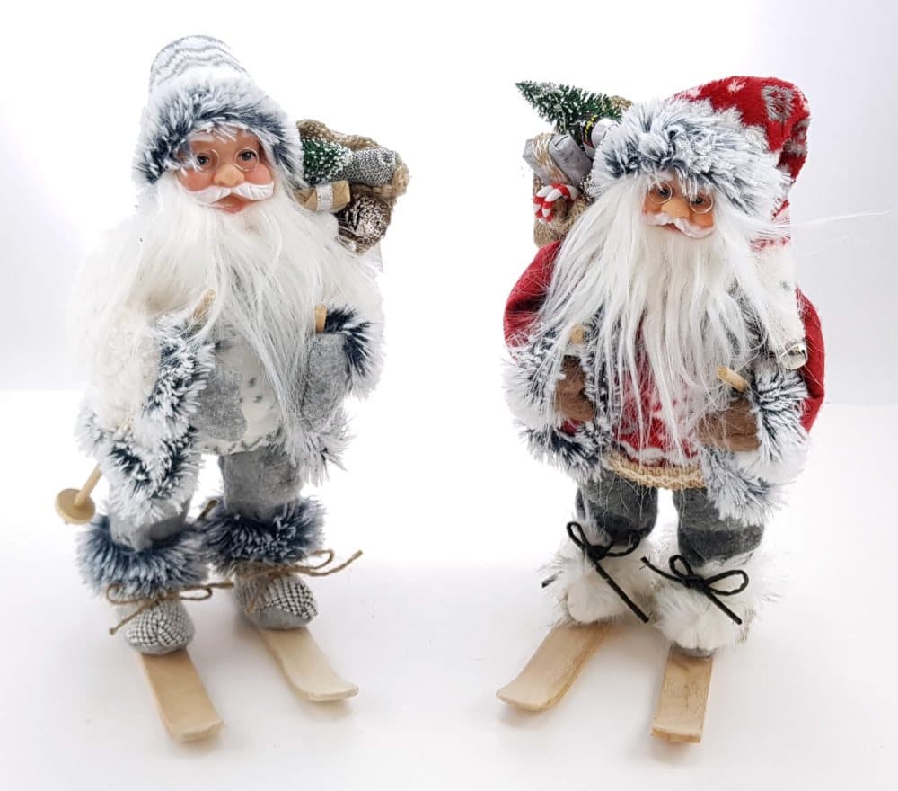 Stor vacker tomte på skidor Trysil 30 cm hög - VIT