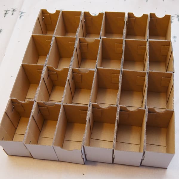 Prylhus/Advenskalender - Papp - 44,5 x 39 cm