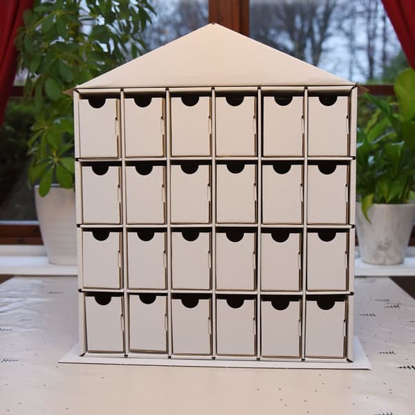 Prylhus/Advenskalender - Papp - 44,5 x 39 cm