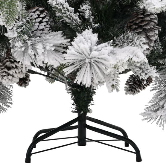 Plastgran Med Snö Och Kottar 195 Cm Pvc Och Pe