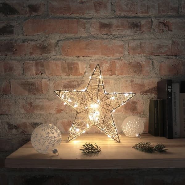 LED-valaistu tähti 23 cm