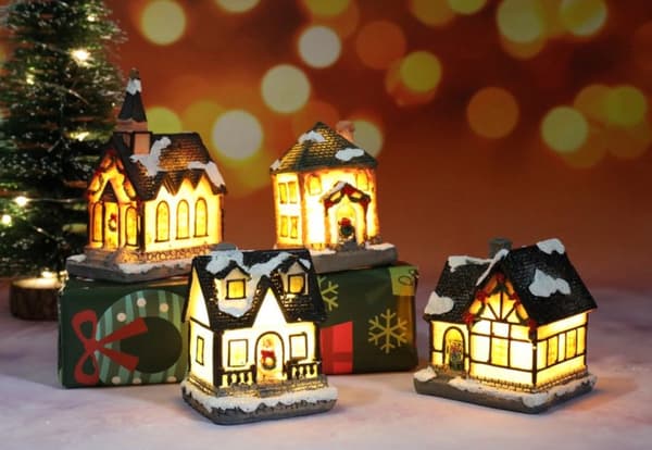 MINI HOUSE LED-VALOT JOULUKORISTE MIKROMAISEMA