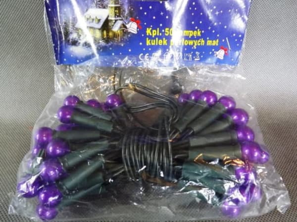 Set med 50 Purple Pearl Globe-lampor på en grön kabel 3m 220V-240V för inomhusbruk