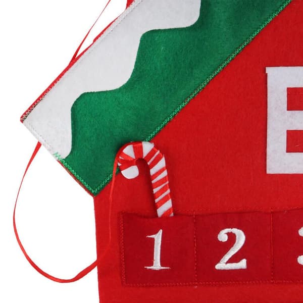 ADVENTSKALENDER FILT HUS 60 CM - JULEPYNT MED 24 HUDER