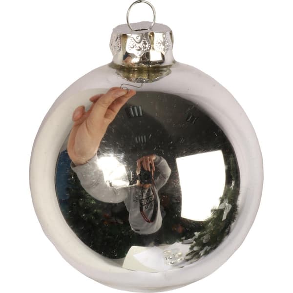 Set med 6 stycken Silverglaskulor - Blandning av glansigt och matt med glitterdekor, 8 cm