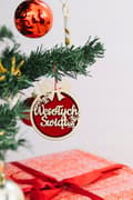 Miniatyrbillede 3 af 5: Træfiltkugle med inskriptionen GLÆDELIG JUL til en lærer af bedsteforældre