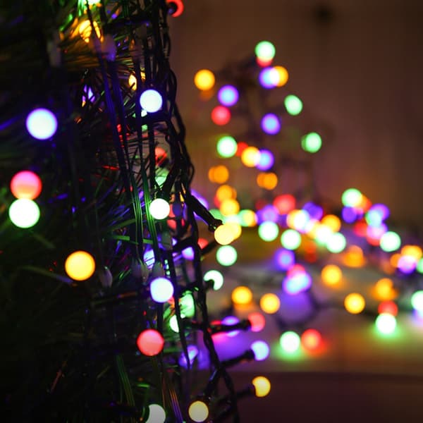 JULETRÆSLYSER UDENDØRS HAVE 250 LED 5M FARVERIGE DEKORATIVE KUGLER